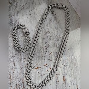 Chunky ,CHAIN & BRACLETT